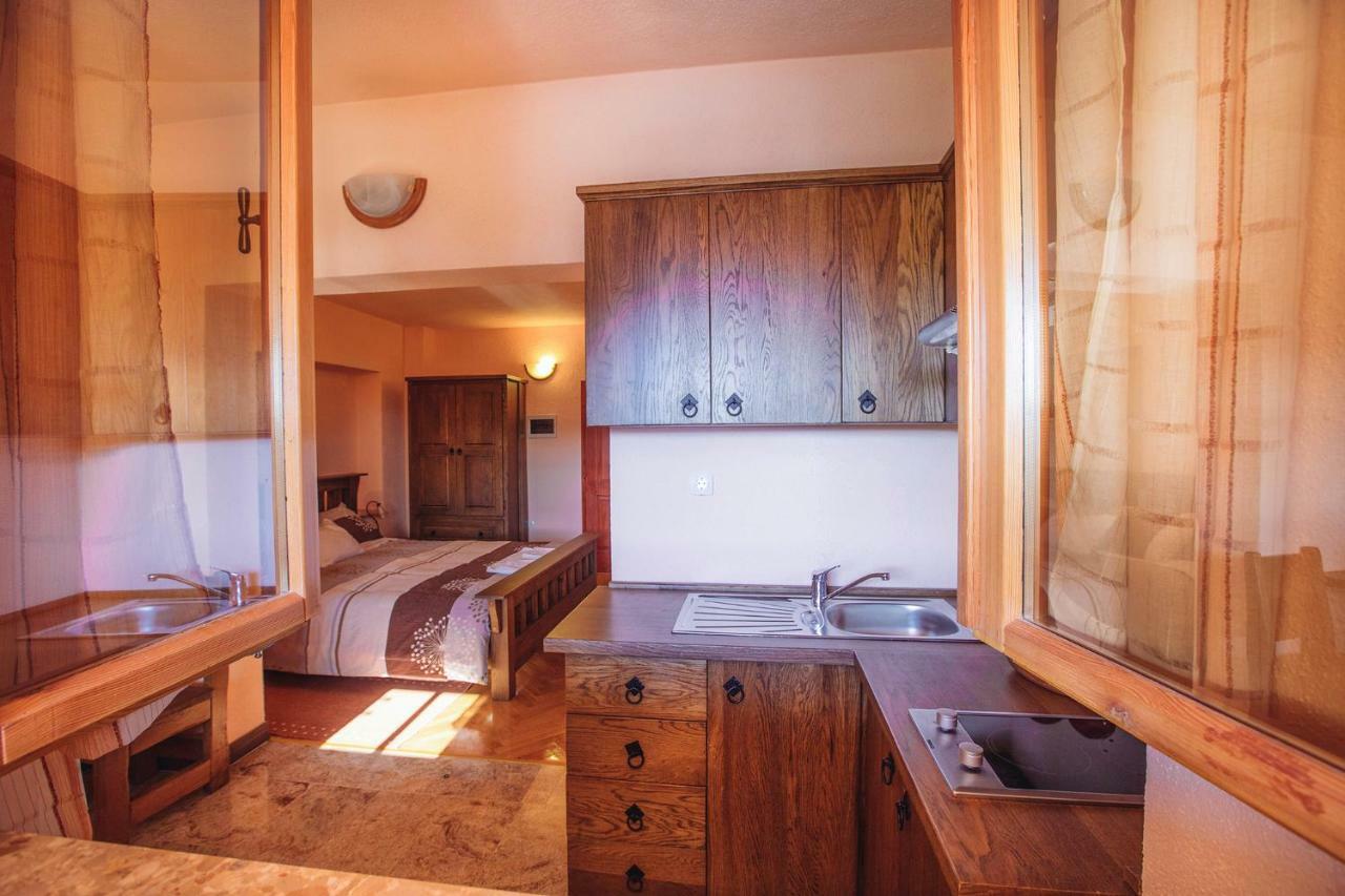 Apartmani I Sobe Dinko Стариград-Пакленица Экстерьер фото